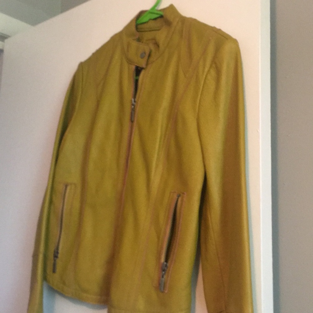 Leather jacket - Picture 2 of 4